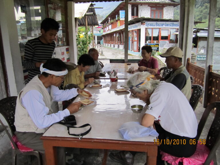 annapruna base camp trek tea house